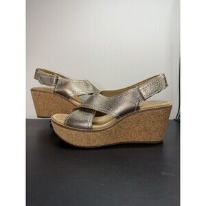 Clarks Wedge Sandals Womens Size 7 Aisley Tulip Gold Metallic Leather